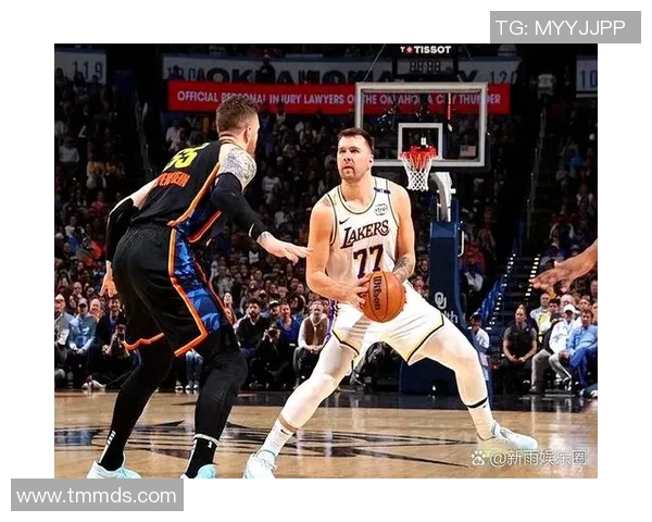 2017年雷霆与勇士精彩对决回顾全场集锦与精彩瞬间分享